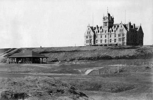 Het Cruden Bay Hotel en de golfclub rond 1930